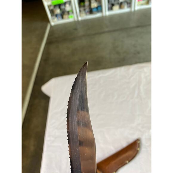 Cutco Hunting Knife – USA Made Fixed Blade